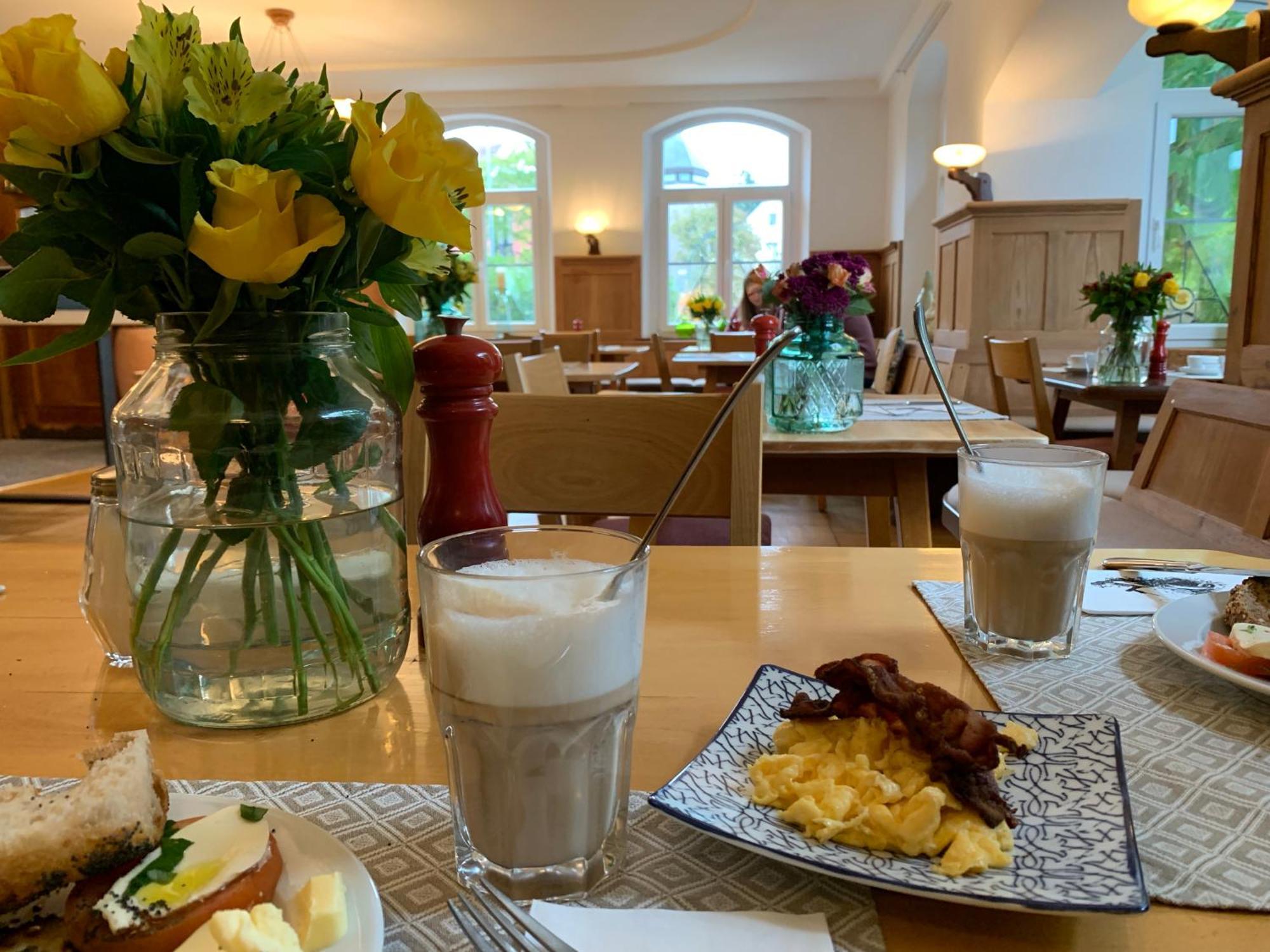 Gaestehaus Sommertal Mit Pool Im Garten, Eigener Parkplatz, 800M Zum Bodensee, 300M Zur Altstadt Meersburg Pokój zdjęcie