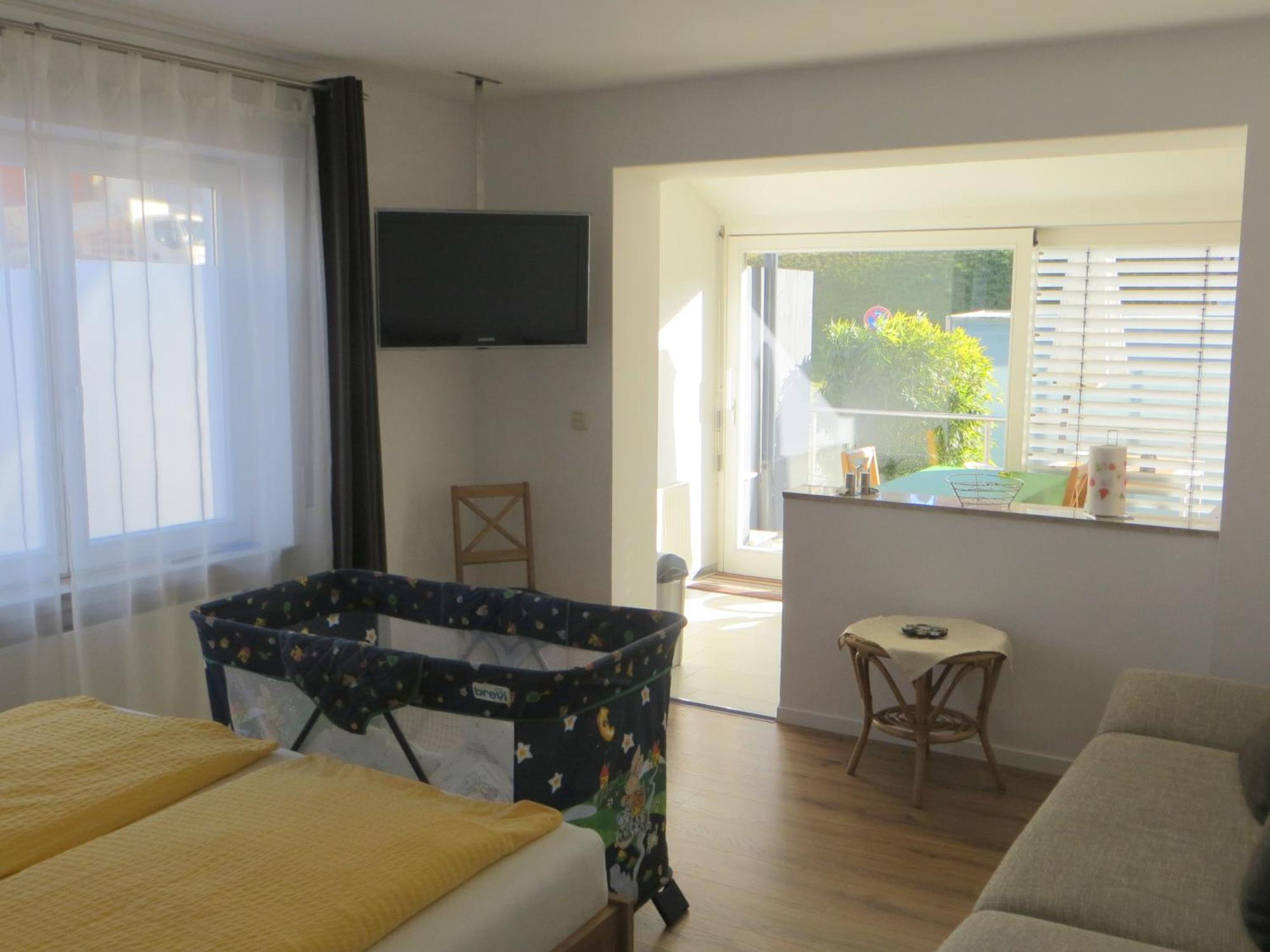 Gaestehaus Sommertal Mit Pool Im Garten, Eigener Parkplatz, 800M Zum Bodensee, 300M Zur Altstadt Meersburg Pokój zdjęcie