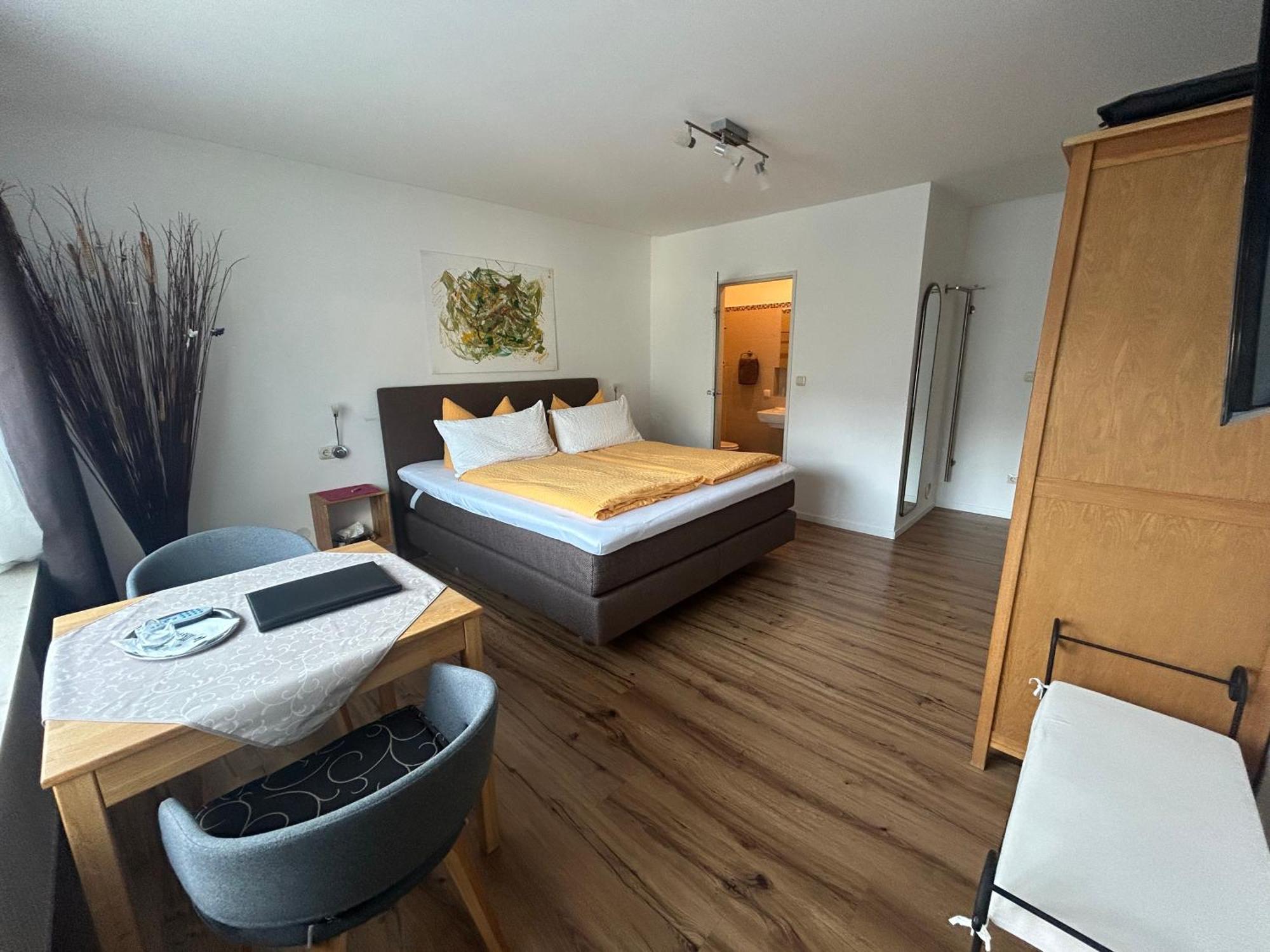 Gaestehaus Sommertal Mit Pool Im Garten, Eigener Parkplatz, 800M Zum Bodensee, 300M Zur Altstadt Meersburg Zewnętrze zdjęcie