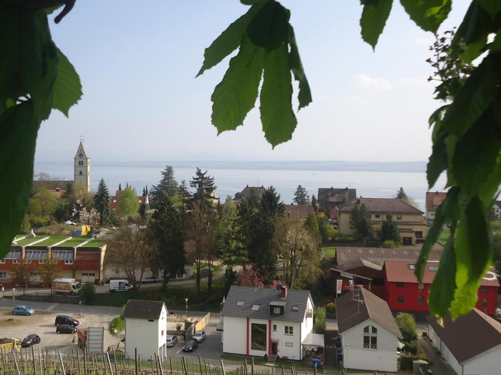 Gaestehaus Sommertal Mit Pool Im Garten, Eigener Parkplatz, 800M Zum Bodensee, 300M Zur Altstadt Meersburg Zewnętrze zdjęcie